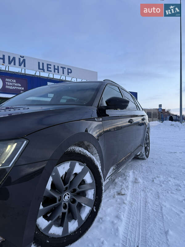 Универсал Skoda Superb 2018 в Чернигове