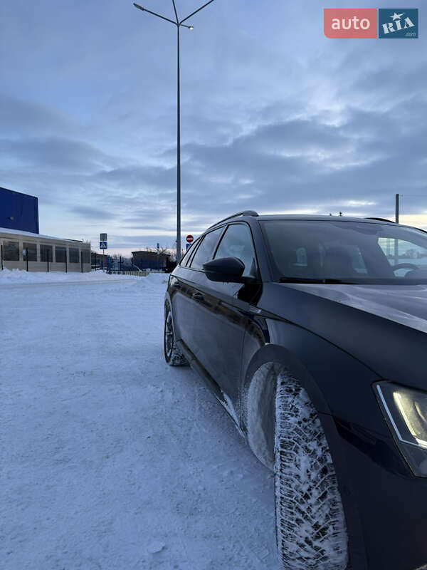 Универсал Skoda Superb 2018 в Чернигове