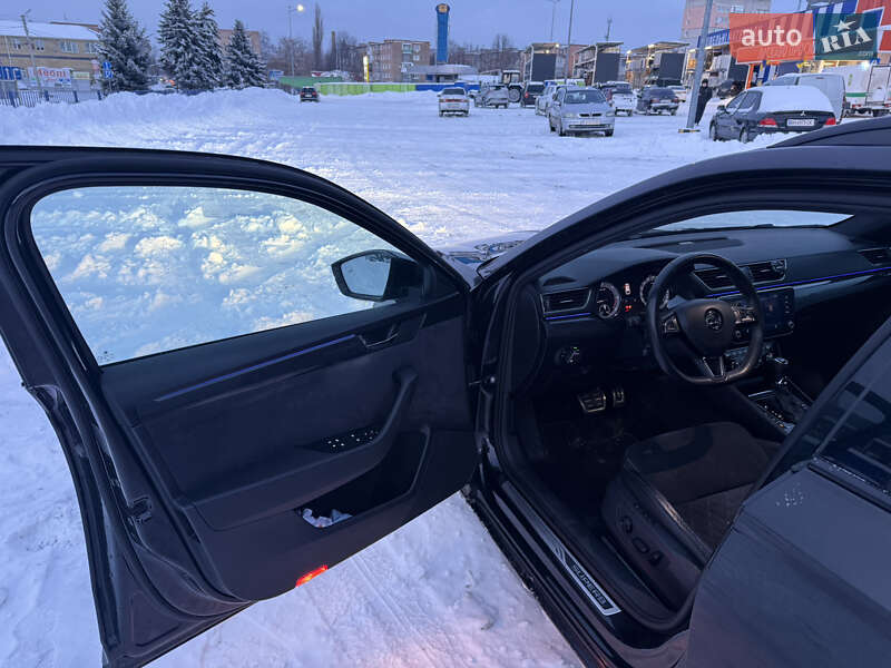 Универсал Skoda Superb 2018 в Чернигове
