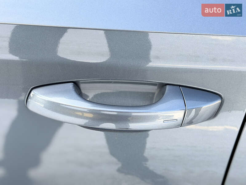 Универсал Skoda Superb 2021 в Ровно