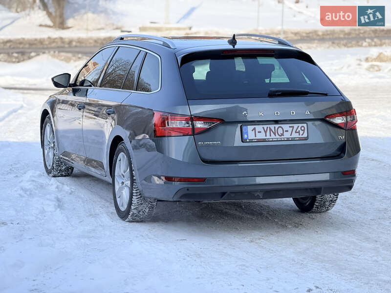 Универсал Skoda Superb 2021 в Ровно