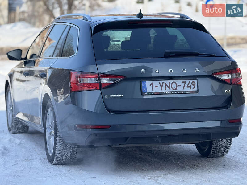 Универсал Skoda Superb 2021 в Ровно