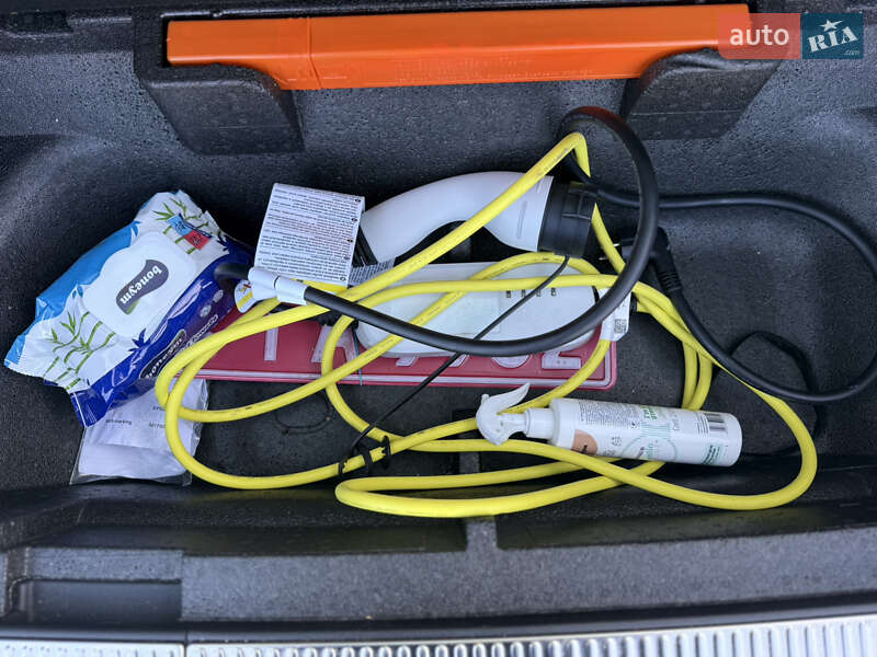 Универсал Skoda Superb 2021 в Ровно