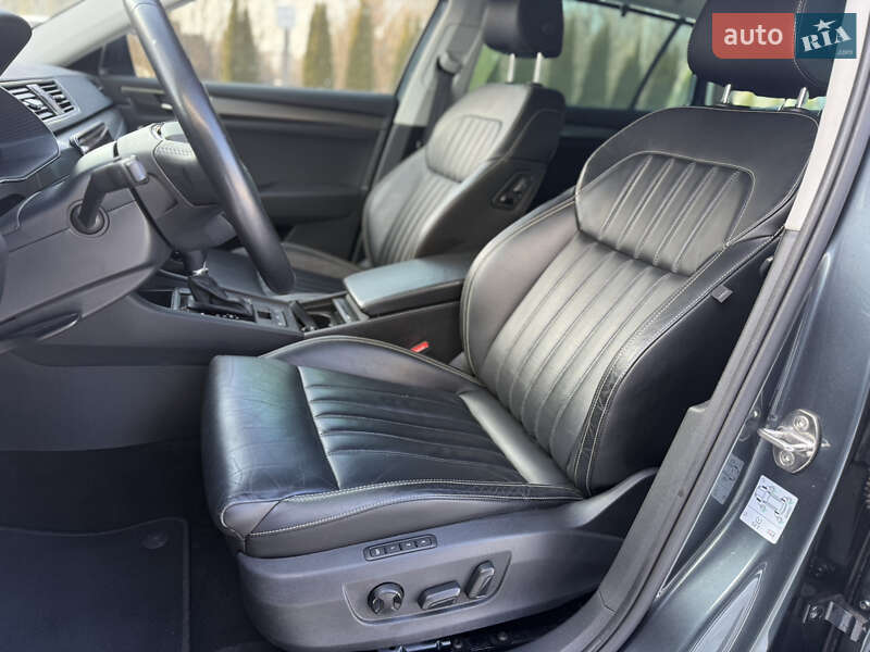 Универсал Skoda Superb 2021 в Ровно