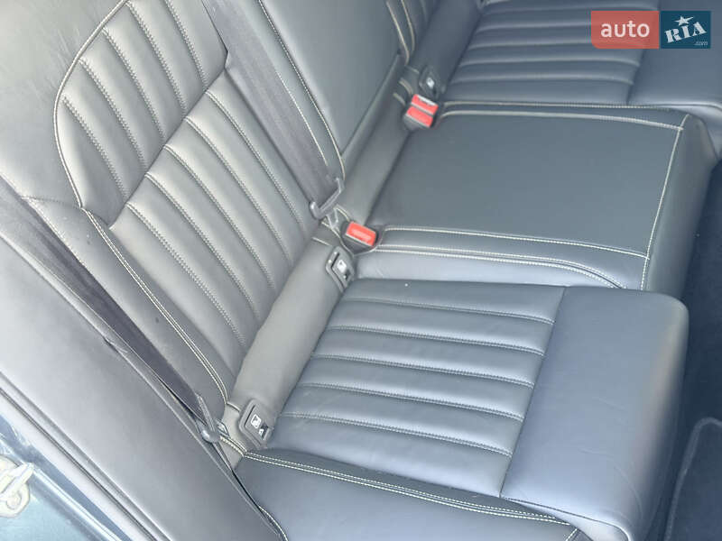 Универсал Skoda Superb 2021 в Ровно