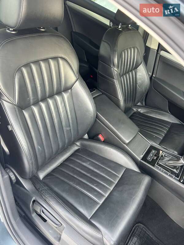 Лифтбек Skoda Superb 2016 в Кропивницком