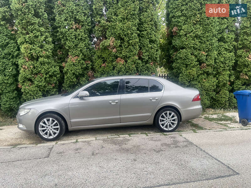 Ліфтбек Skoda Superb 2009 в Береговому фото 3 Ліфтбек Skoda Superb 2009 в Береговому