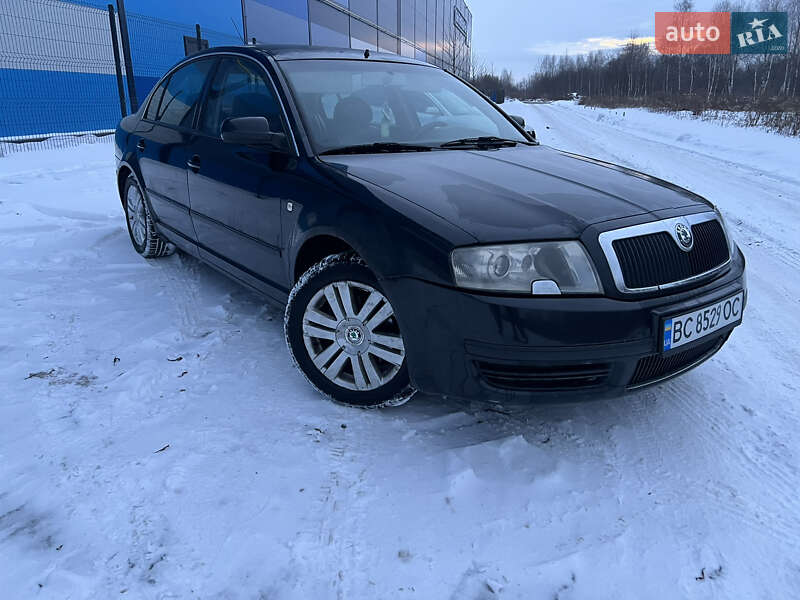 Skoda Superb 2005