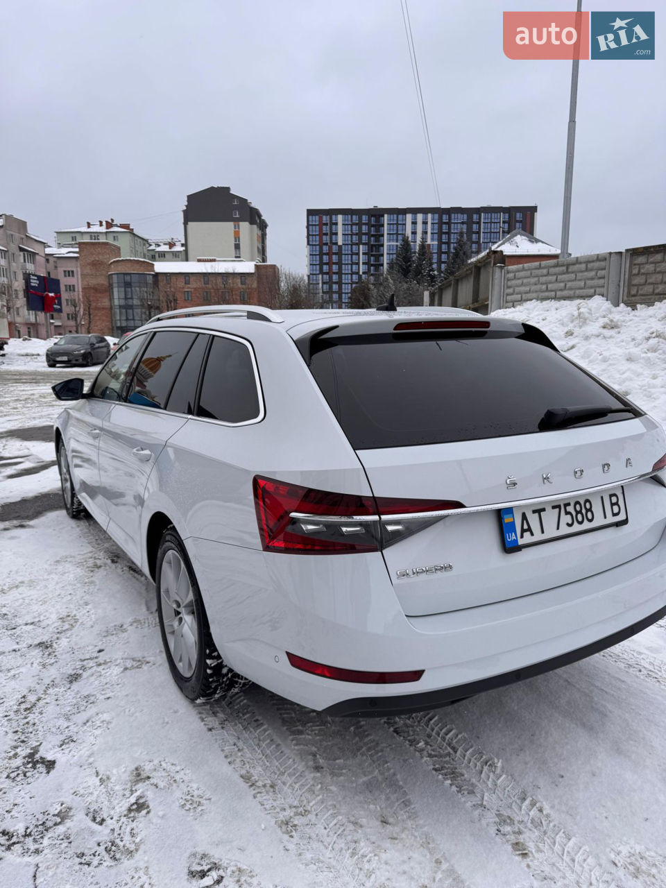 2019 Skoda Superb - мініатюра 19