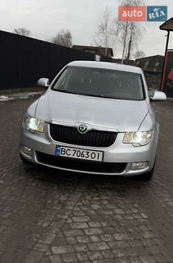 Лифтбек Skoda Superb 2008 в Рава-Русской