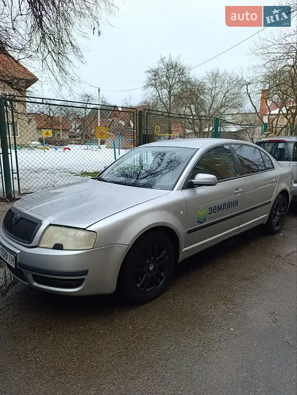 Skoda Superb 2004