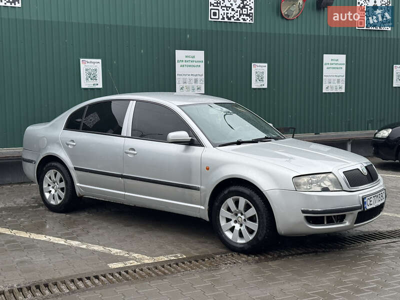 Ліфтбек Skoda Superb 2002 в Чернівцях