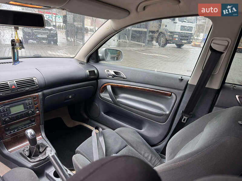 Ліфтбек Skoda Superb 2002 в Чернівцях