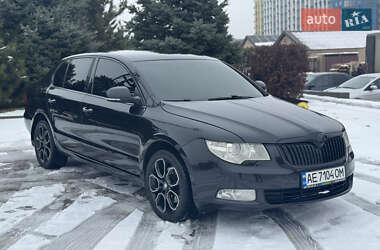 Лифтбек Skoda Superb 2011 в Днепре