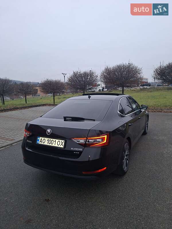 Ліфтбек Skoda Superb 2017 в Ужгороді
