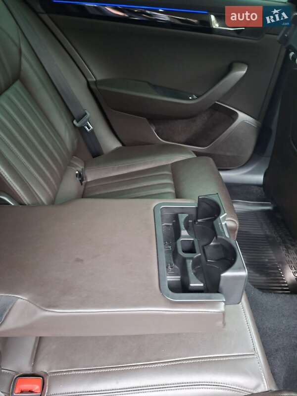 Ліфтбек Skoda Superb 2017 в Ужгороді