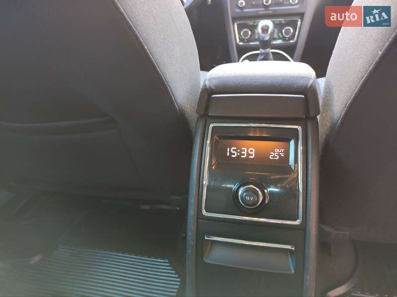 Універсал Skoda Superb 2012 в Івано-Франківську