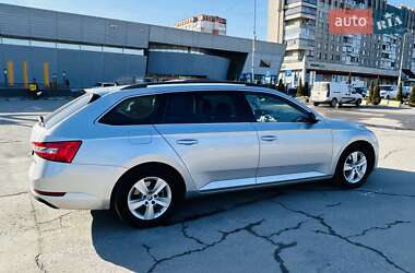 Универсал Skoda Superb 2015 в Львове