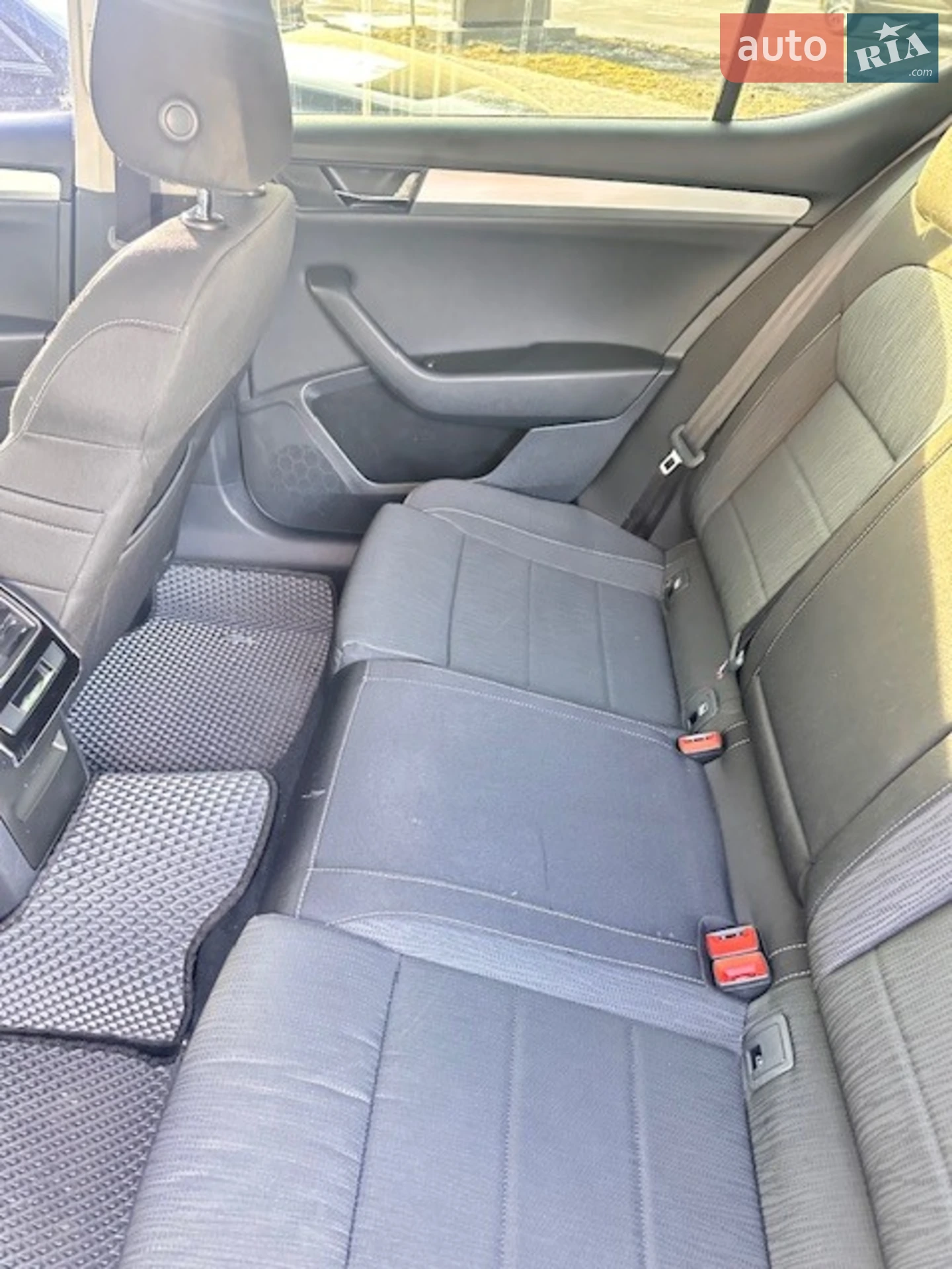 2016 Skoda Superb - мініатюра 15