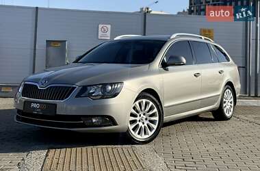 Універсал Skoda Superb 2013 в Києві