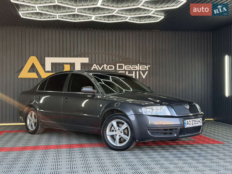 Ліфтбек Skoda Superb 2006 в Тячеві