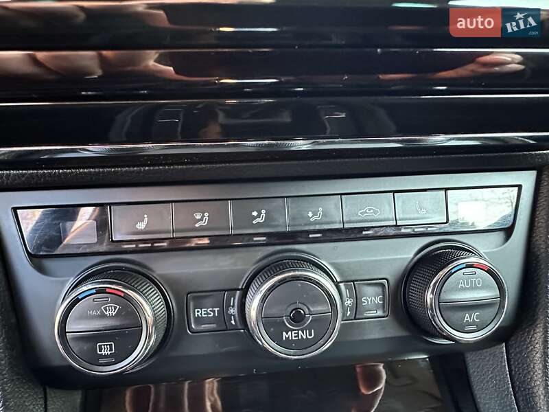 Универсал Skoda Superb 2016 в Самборе