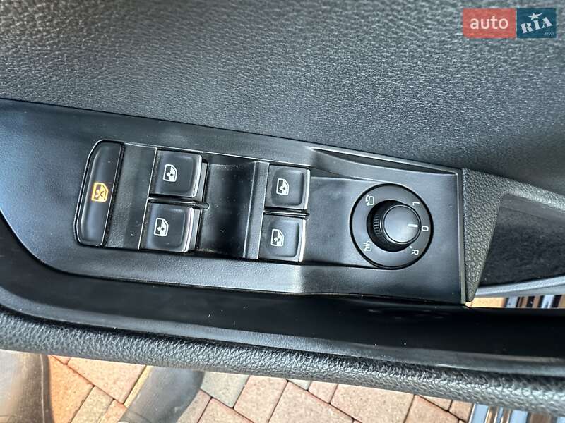 Универсал Skoda Superb 2016 в Самборе