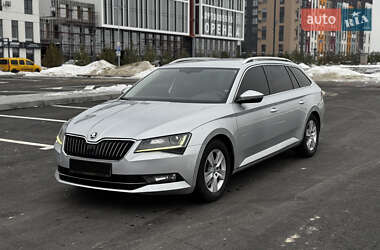 Универсал Skoda Superb 2017 в Ровно