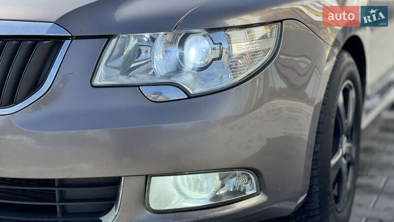 Універсал Skoda Superb 2010 в Луцьку