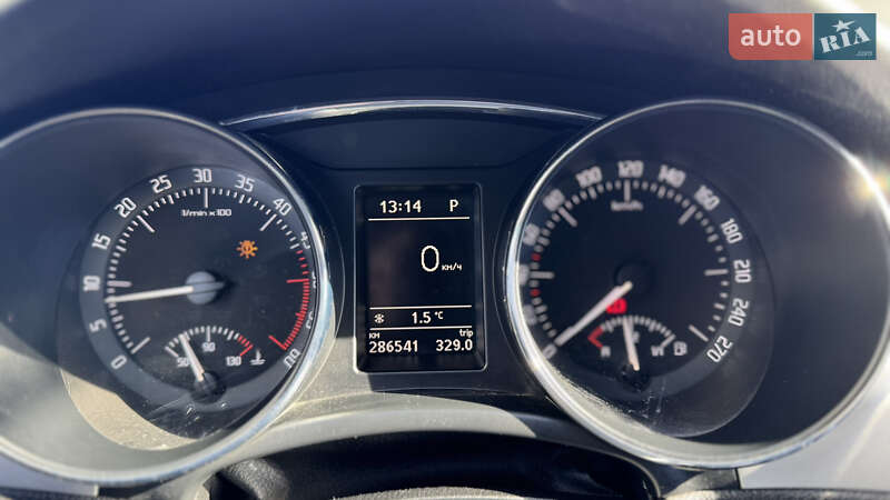 Універсал Skoda Superb 2010 в Луцьку