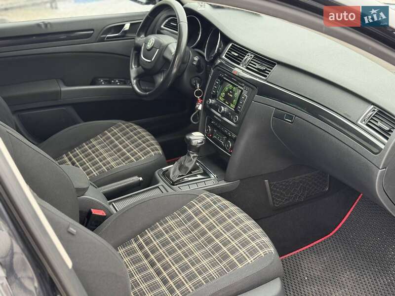 Універсал Skoda Superb 2012 в Шептицькому