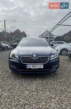Ліфтбек Skoda Superb 2015 в Нижній Апші