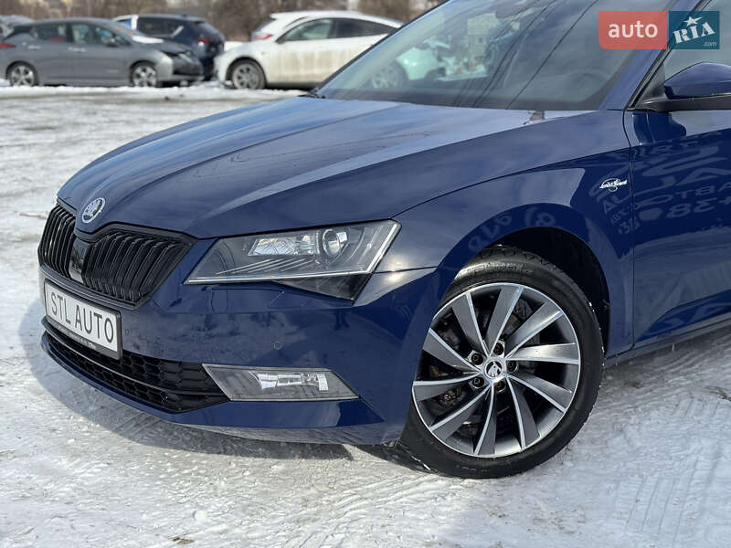 Ліфтбек Skoda Superb 2017 в Львові