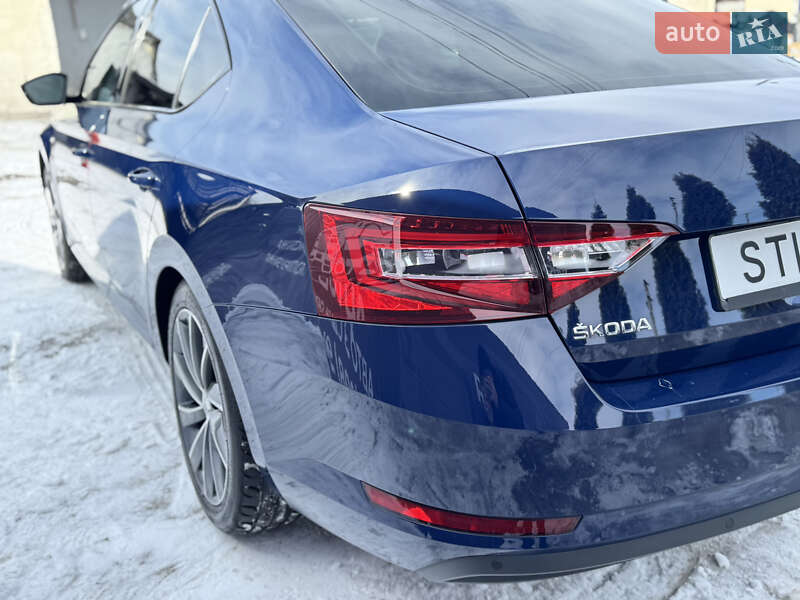 Ліфтбек Skoda Superb 2017 в Львові