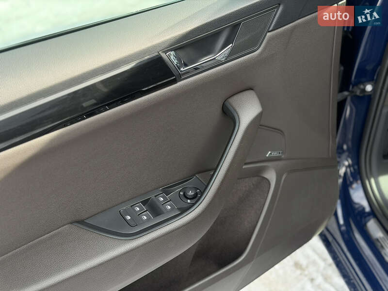 Ліфтбек Skoda Superb 2017 в Львові