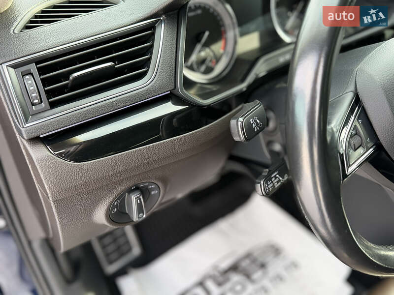 Ліфтбек Skoda Superb 2017 в Львові