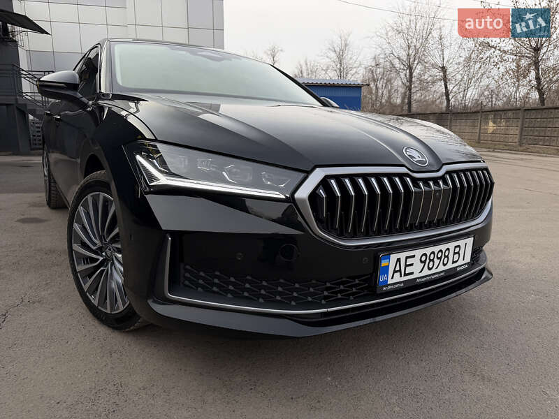 Skoda Superb 2025