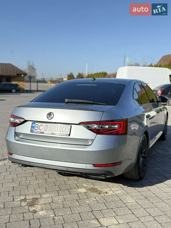 Ліфтбек Skoda Superb 2017 в Львові
