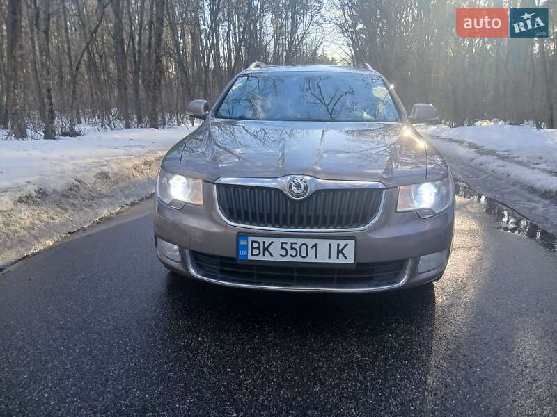 Универсал Skoda Superb 2010 в Киеве фото 2 Универсал Skoda Superb 2010 в Киеве