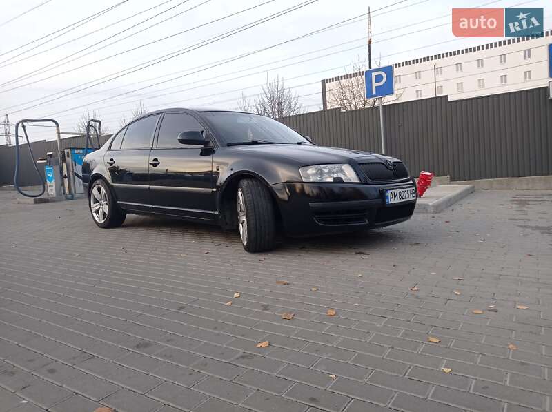 Лифтбек Skoda Superb 2007 в Вышгороде