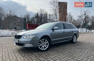 Универсал Skoda Superb 2012 в Житомире