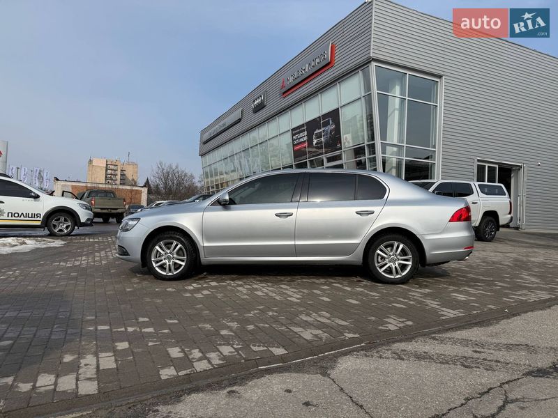 Лифтбек Skoda Superb 2013 в Полтаве