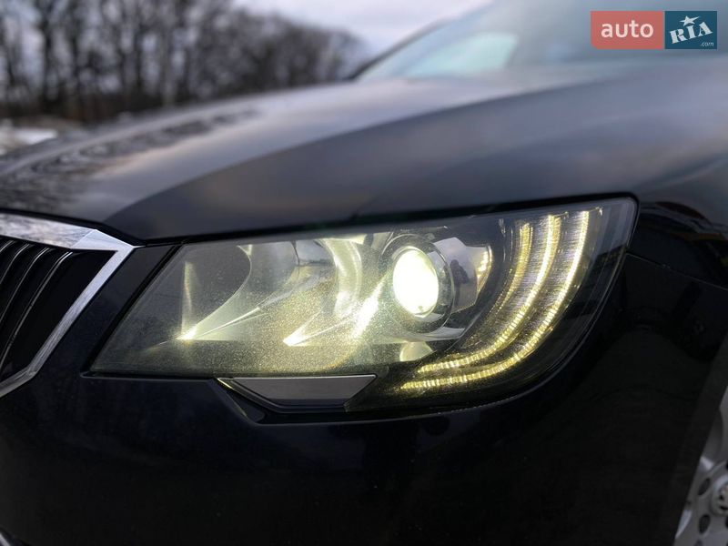 Лифтбек Skoda Superb 2013 в Киеве