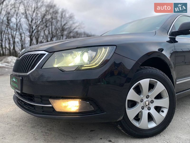 Лифтбек Skoda Superb 2013 в Киеве
