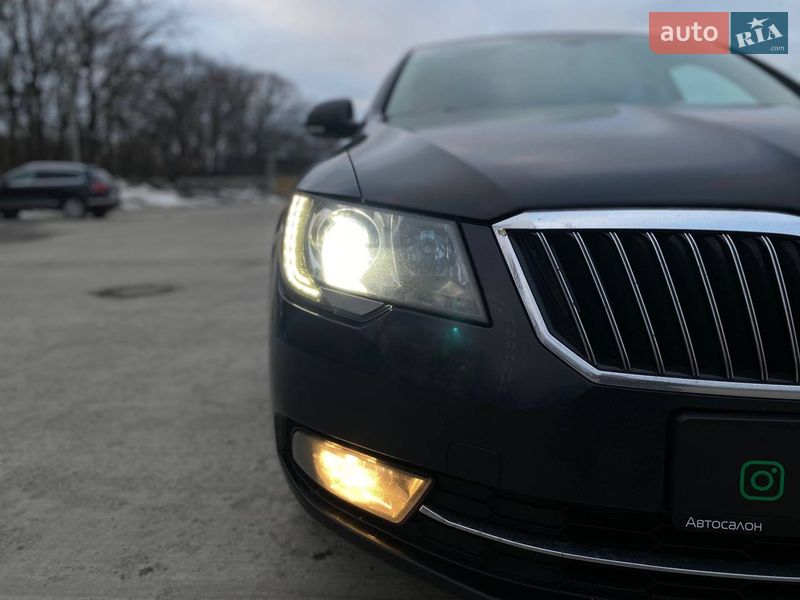 Лифтбек Skoda Superb 2013 в Киеве