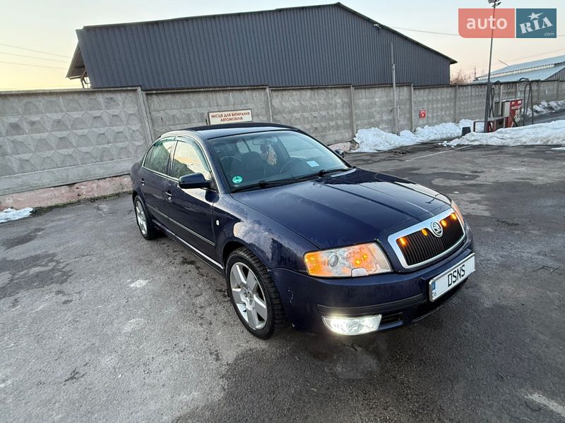 Лифтбек Skoda Superb 2003 в Киеве