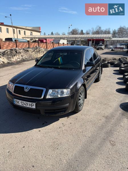 Ліфтбек Skoda Superb 2004 в Рівному
