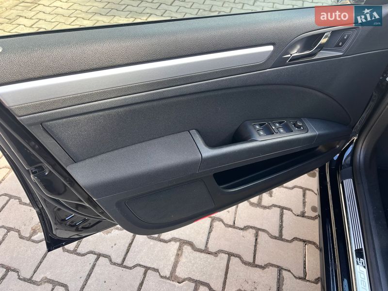 Универсал Skoda Superb 2015 в Луцке