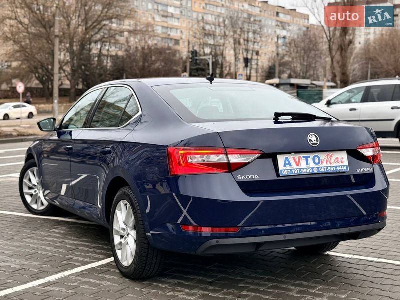 Лифтбек Skoda Superb 2015 в Кривом Роге