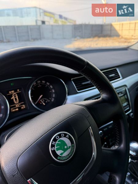 Лифтбек Skoda Superb 2012 в Каменском